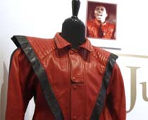  Michael Jackson 'Thriller' Jacket Fetches $1.8M