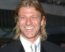 Sean Bean Stabbed In The Arm