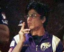 NGO Sends Kit To Help Shah Rukh Quit Smoking