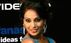Bipasha to walk the ramp with her mother!
