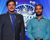 Rajesh Singh wins Rs 1 crore on Bhojpuri KBC