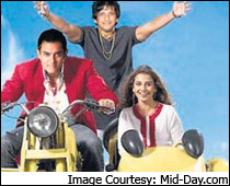 Is Aamir the new Munna Bhai?