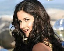 Katrina shoots an item number for free in Bodyguard