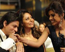 Tiff between Gauri-SRK because of Priyanka?