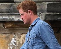 Prince Harry shuns royal treatment for budget airline