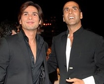 Is Shahid insecure about Akshay?