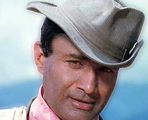 Bollywood wishes Dev Anand on his b'day