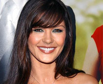 Catherine Zeta-Jones to act in Broken City