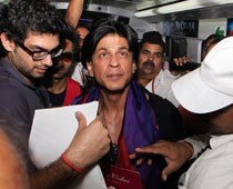 Shah Rukh Khan rides the new Metro Express 