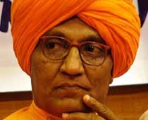 Swami Agnivesh to enter Bigg Boss 5