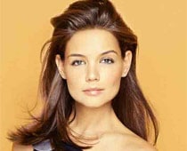 I'm going to India in December: Katie Holmes