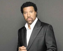 Lionel Richie to get humanitarian award