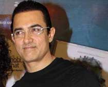 When painting, I feel like a Picasso: Aamir