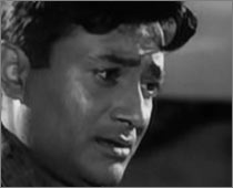 Dev Anand is forever, says Pakistani daily 