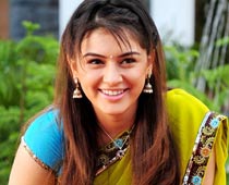 Hansika turns gangster for 'Vettai Mannan' 