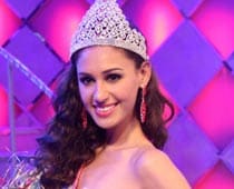 Miss India Hasleen Kaur detained at airport