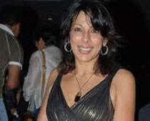 Pooja Bedi asked not to attend <I>Bigg Boss</i> finale