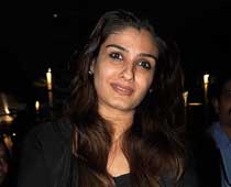  Raveena goes de-glam for new film 