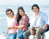 B-Town wants <I>Zindagi Na...</i> to win best film award