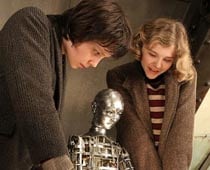 <I>Hugo</i> claims first two Oscars with technical wins