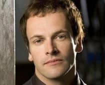 Jonny Lee Miller to play Sherlock Holmes on TV show