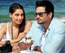 Romancing at 42 feels amazing, says Madhavan