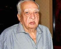 Veteran filmmaker O P Dutta dies