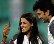 No free time for Riteish, Genelia until March
