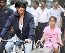 Scolded by daughter for not kicking the butt: Shah Rukh Khan
