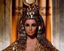 Elizabeth Taylor's Cleopatra cape to be auctioned