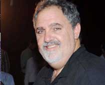 <i>Avatar</i> did help us in making <i>Titanic</i> 3D: Jon Landau