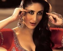 Kareena is going to surprise everyone in <i>Agent Vinod</i>: Sriram