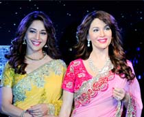 Madhuri unveils her wax statue in London