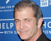 Mel Gibson completes anger management course