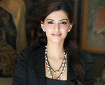 Not yet lucky to land Hollywood role: Sonam