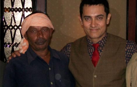 Aamir to attend rickshaw puller's son's wedding in Varanasi