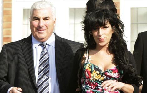 Amy Winehouse's father speaks to his daughter through a psychic