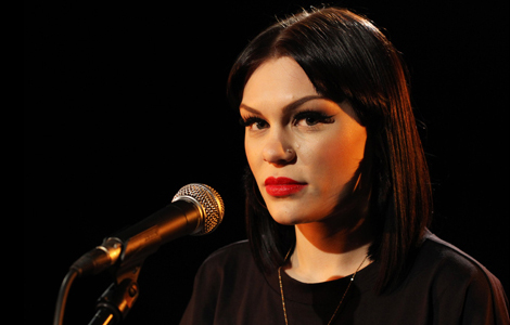 I'm not bisexual: Jessie J
