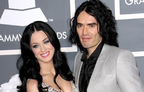 Katy Perry wants to get back with Russell Brand