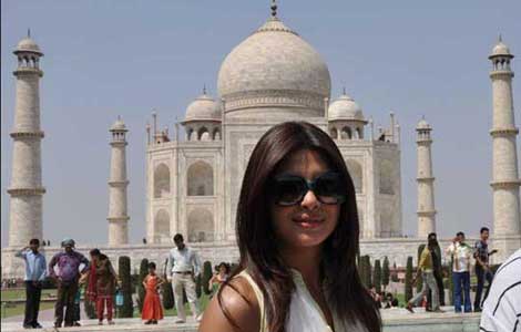 Priyanka Chopra campaigns for clean Yamuna