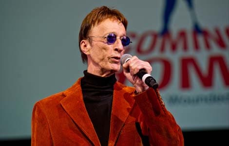 Robin Gibb vows to record again