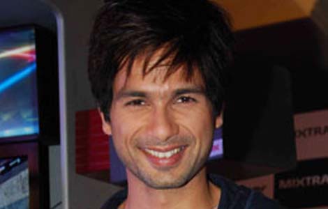 Shahid Kapur in <i>Vettai</i> remake