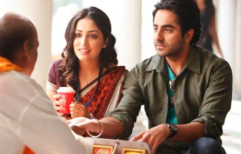 <i>Vicky Donor</i> earns Rs.13.40 crore, Shoojit Sircar ecstatic