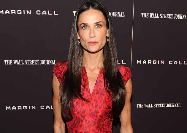 Demi Moore signs new film <i>Very Good Girls</i>