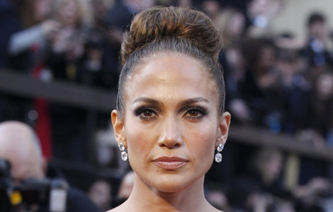 Jennifer Lopez relaunches website