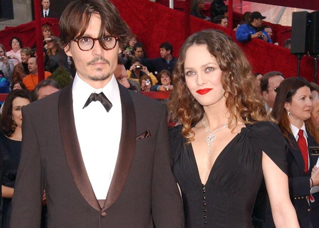 Johnny Depp denies split with Vanessa Paradis