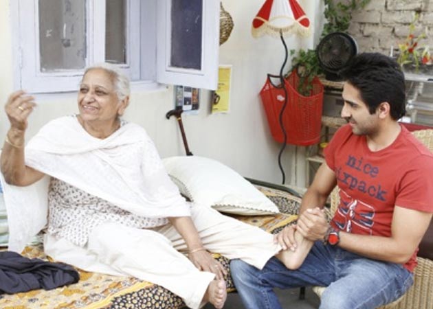 Vicky Donor's "drinking mom" is a hit among fans