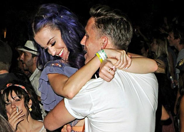 Katy Perry is single again