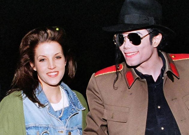 Michael Jackson signed letters to Lisa Marie Presley as 'Turd'