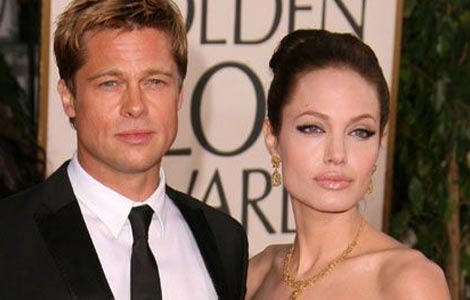 Brad Pitt takes charge of wedding